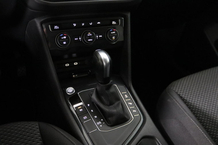 Vehicle Image 45