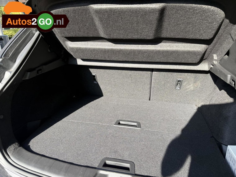 Vehicle Image 33