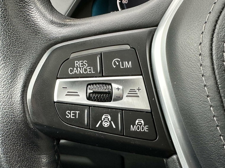 Vehicle Image 27