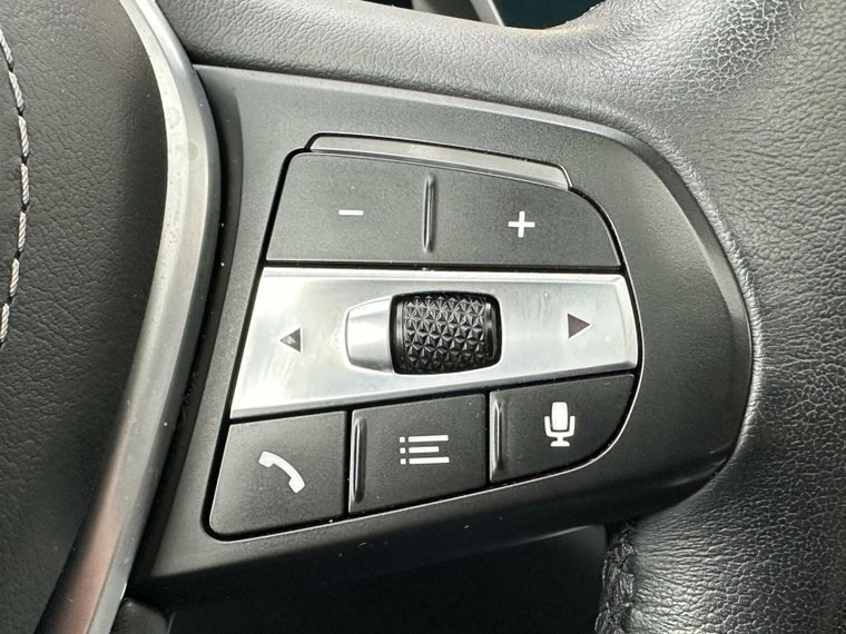 Vehicle Image 28