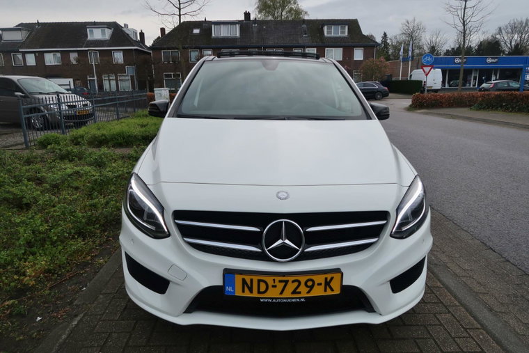 Vehicle Image 30