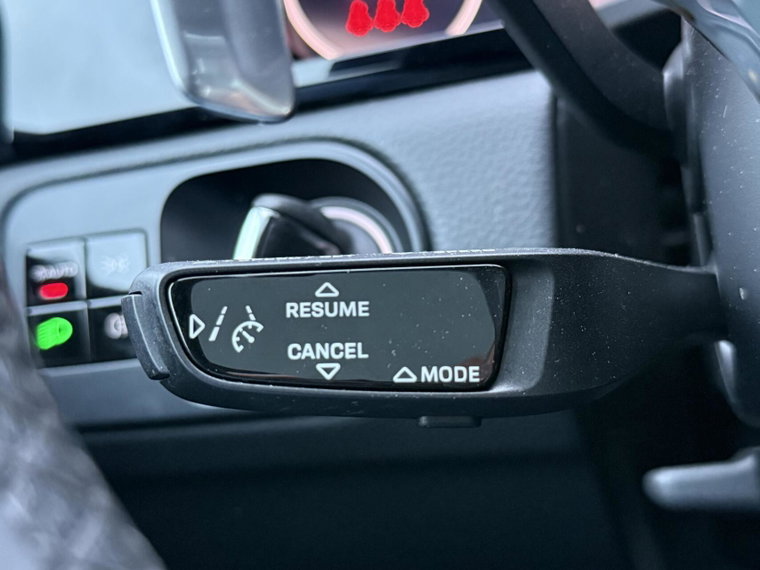 Vehicle Image 28