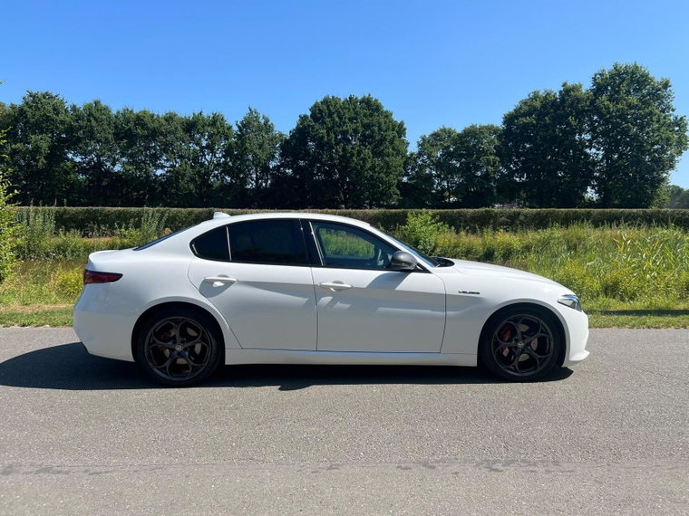 Vehicle Image 27
