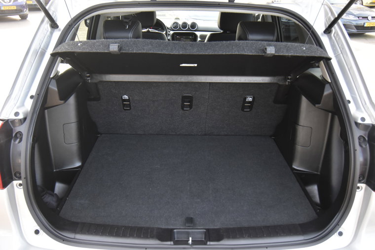 Vehicle Image 18