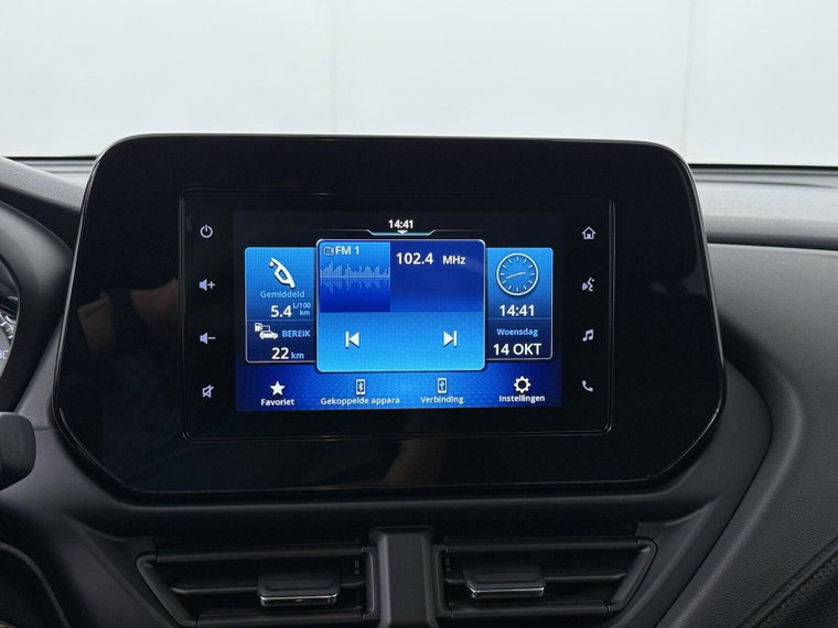 Vehicle Image 12
