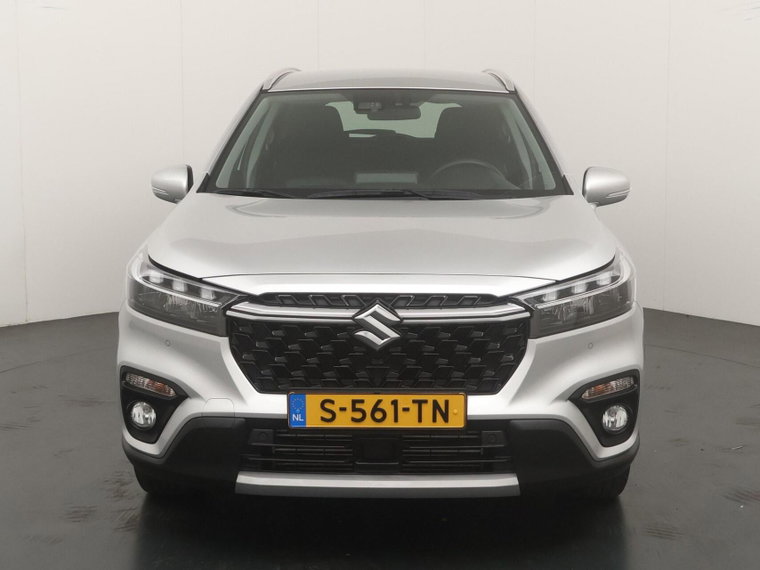 Vehicle Image 8