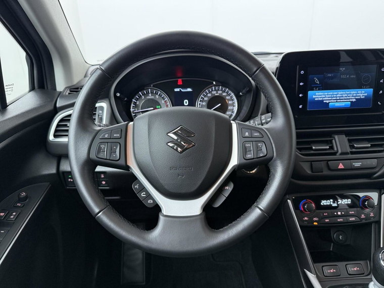 Vehicle Image 11