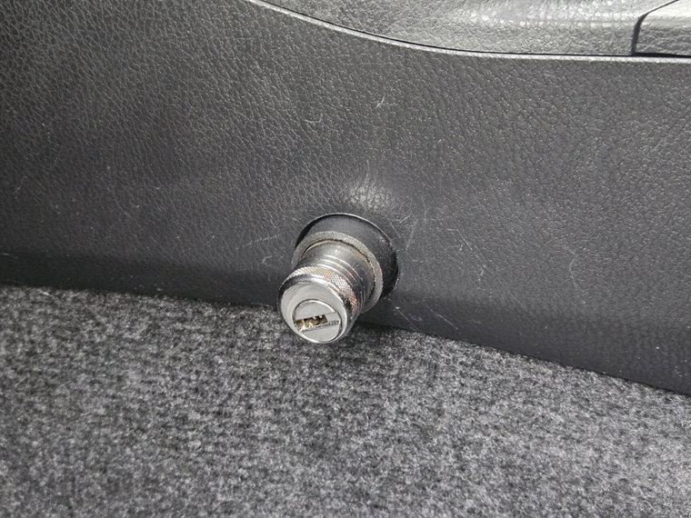 Vehicle Image 17