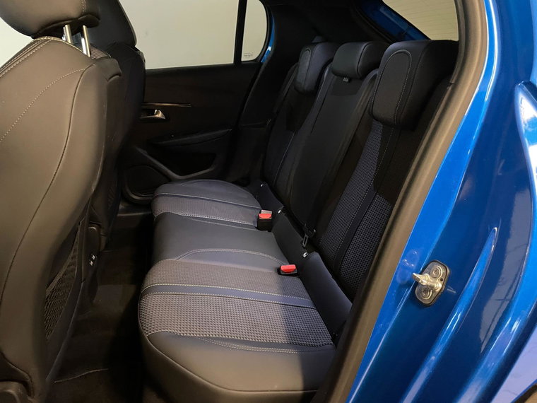 Vehicle Image 37