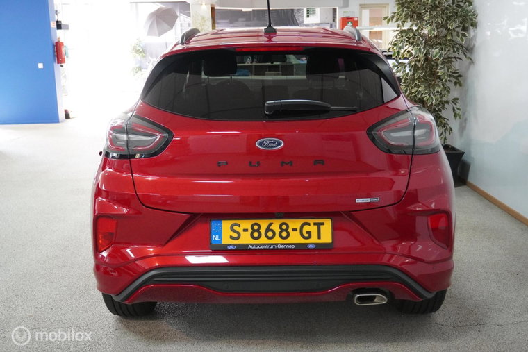 Vehicle Image 16
