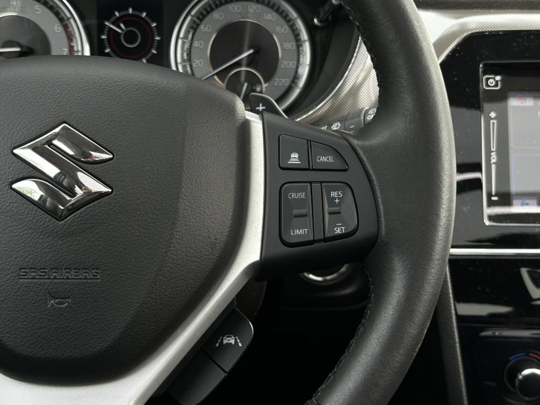 Vehicle Image 14