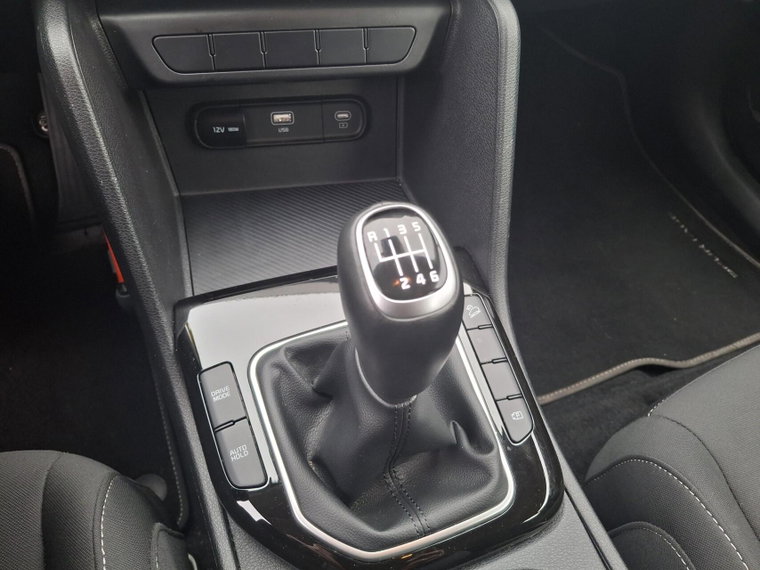 Vehicle Image 27