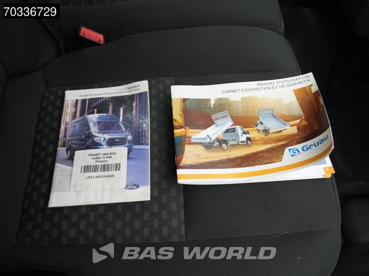 Vehicle Image 39