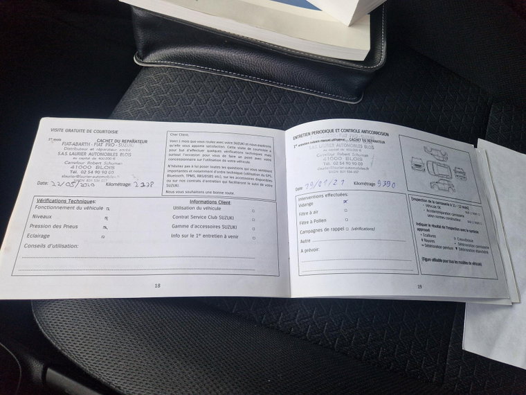 Vehicle Image 10