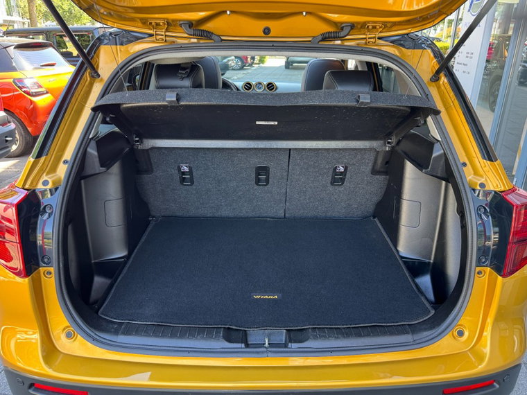 Vehicle Image 15