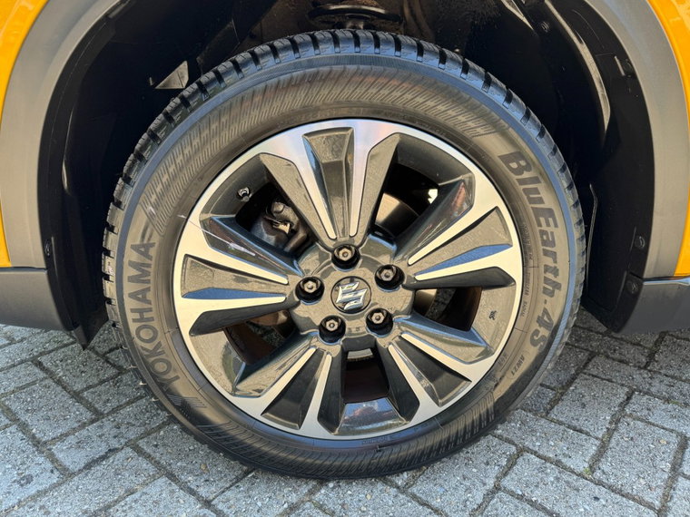 Vehicle Image 18