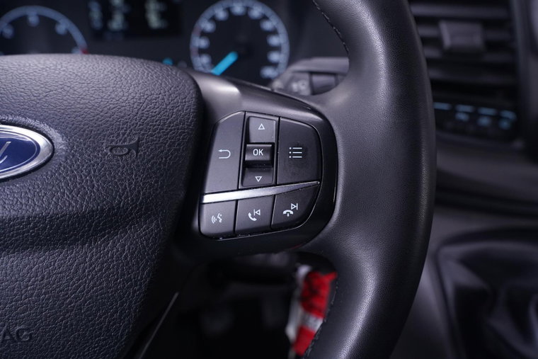 Vehicle Image 37