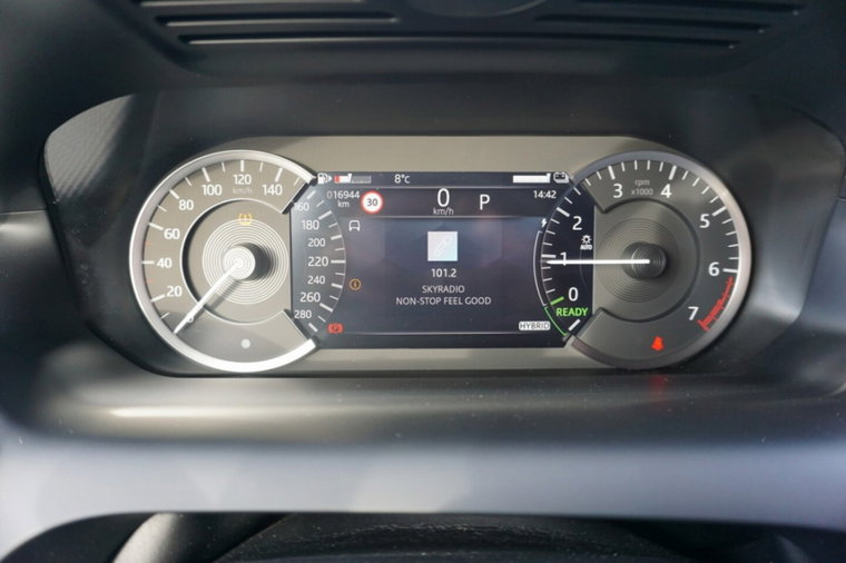 Vehicle Image 12