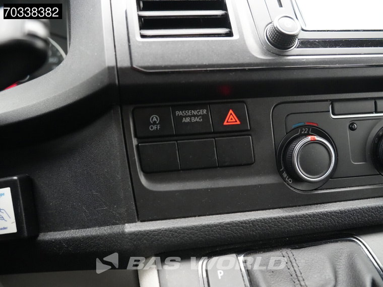 Vehicle Image 27