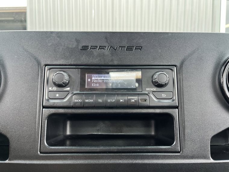 Vehicle Image 45