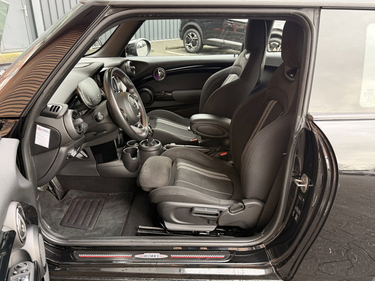 Vehicle Image 39