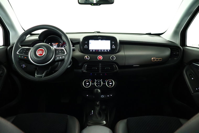 Vehicle Image 25