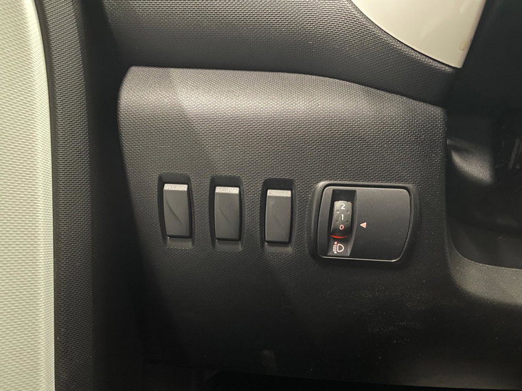 Vehicle Image 24