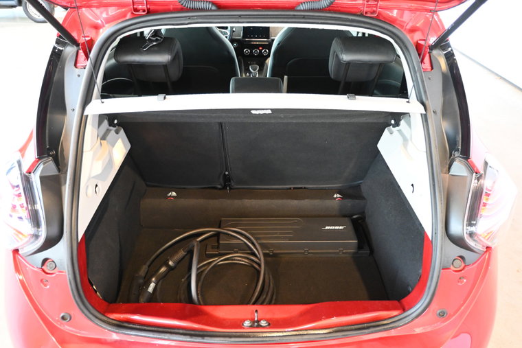 Vehicle Image 18
