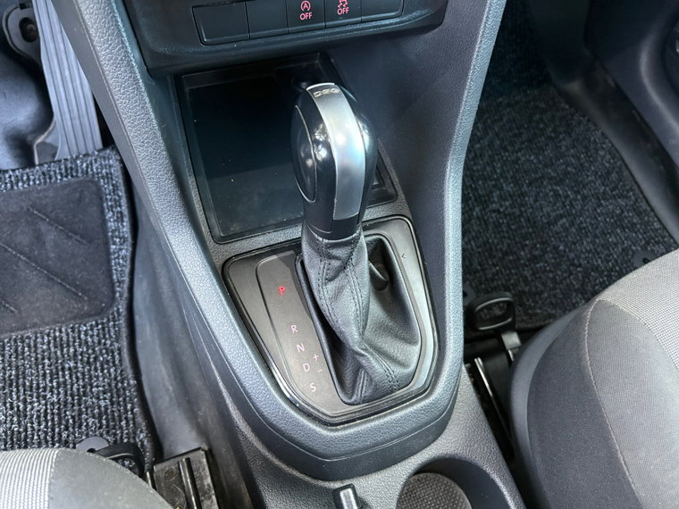 Vehicle Image 29