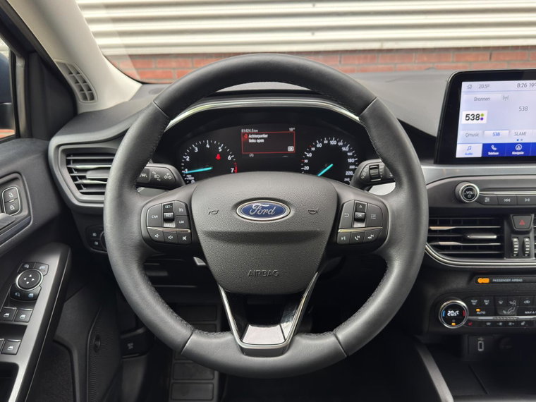Vehicle Image 16