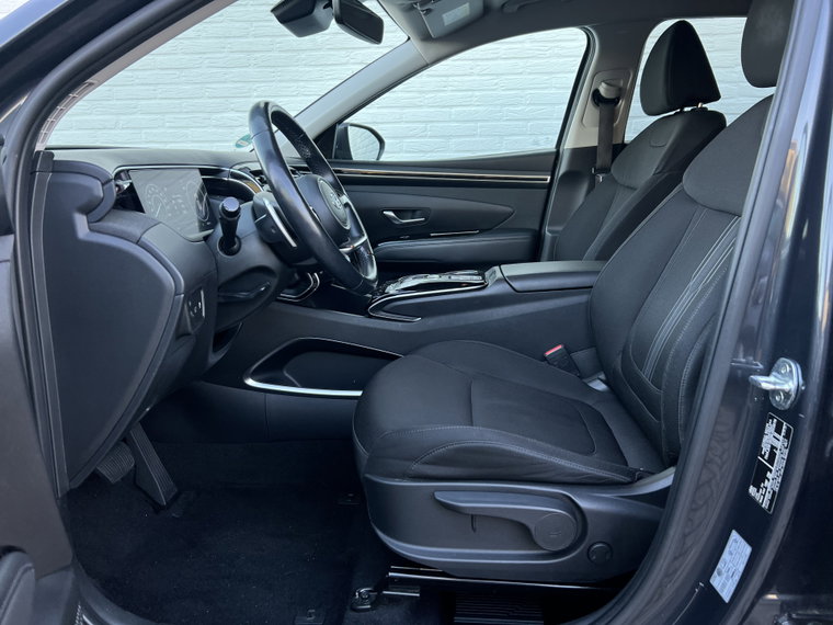 Vehicle Image 23
