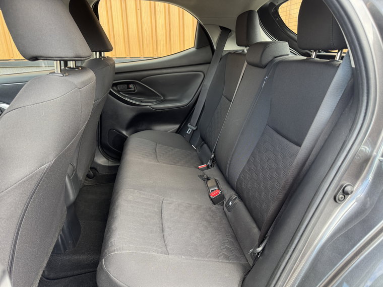 Vehicle Image 21