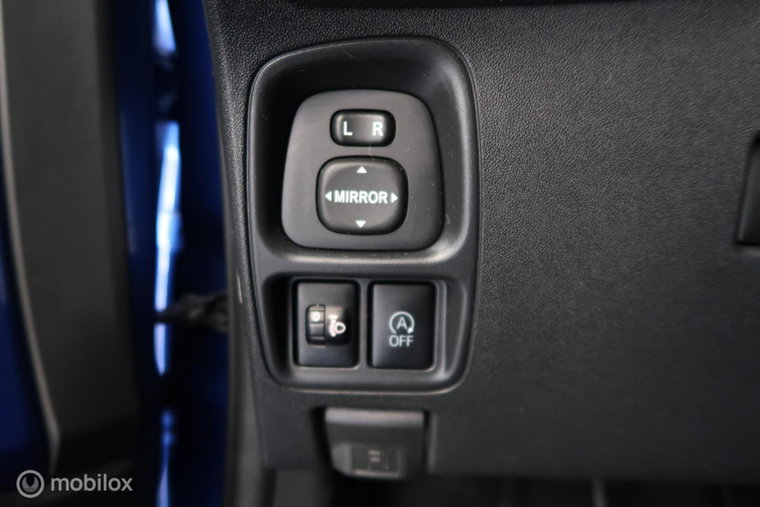 Vehicle Image 26