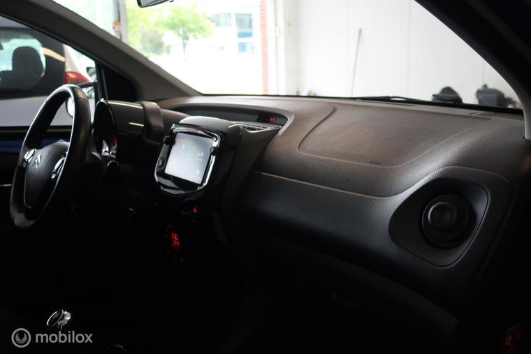 Vehicle Image 33
