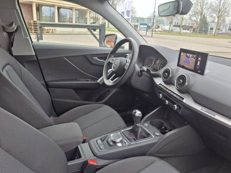 Vehicle Image 26