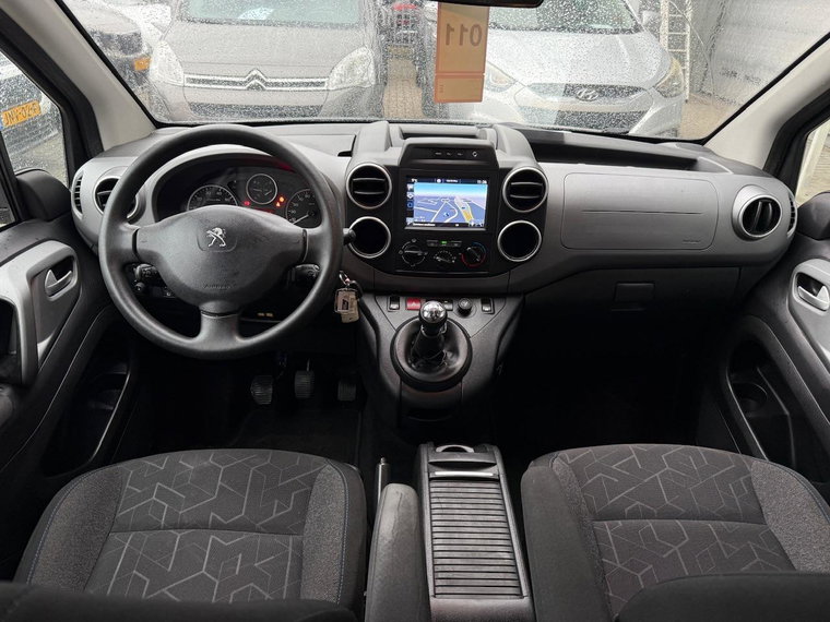 Vehicle Image 31