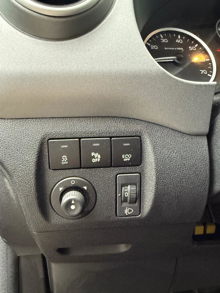 Vehicle Image 37