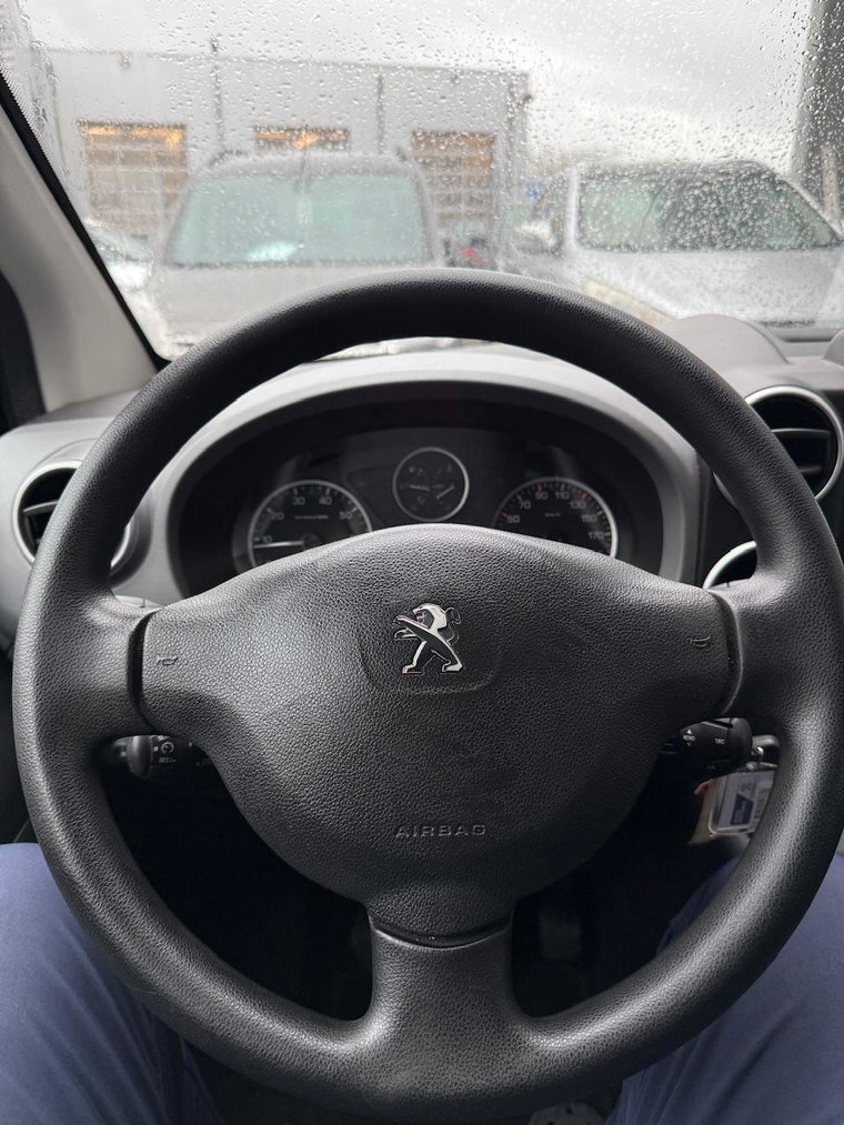 Vehicle Image 39