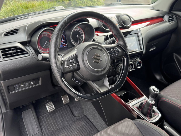 Vehicle Image 13
