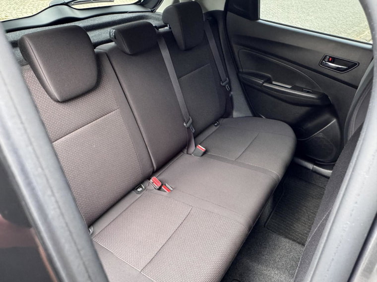 Vehicle Image 19