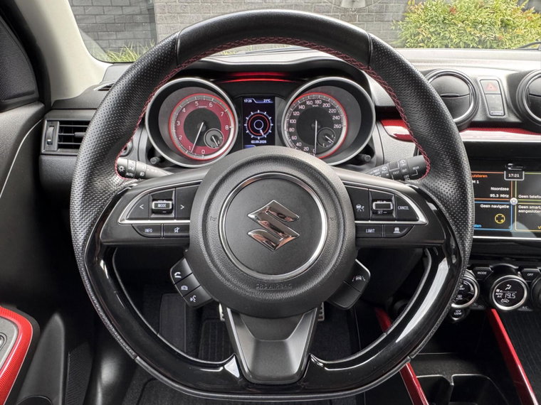 Vehicle Image 21