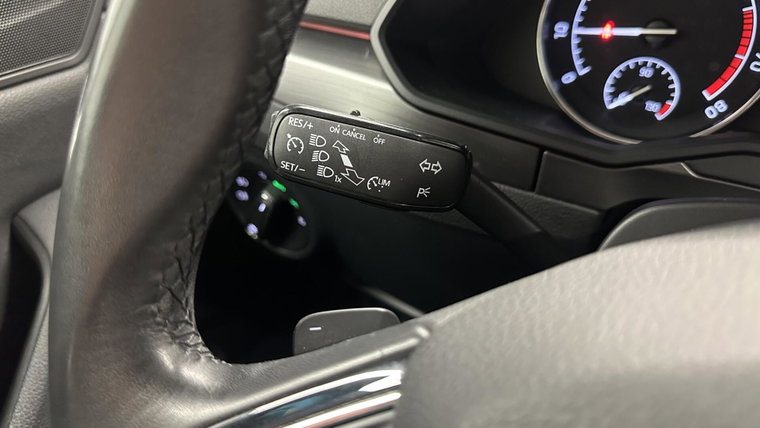 Vehicle Image 33