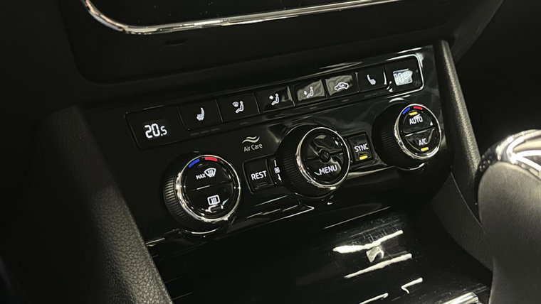 Vehicle Image 51