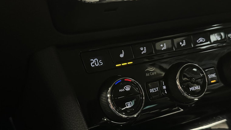 Vehicle Image 52