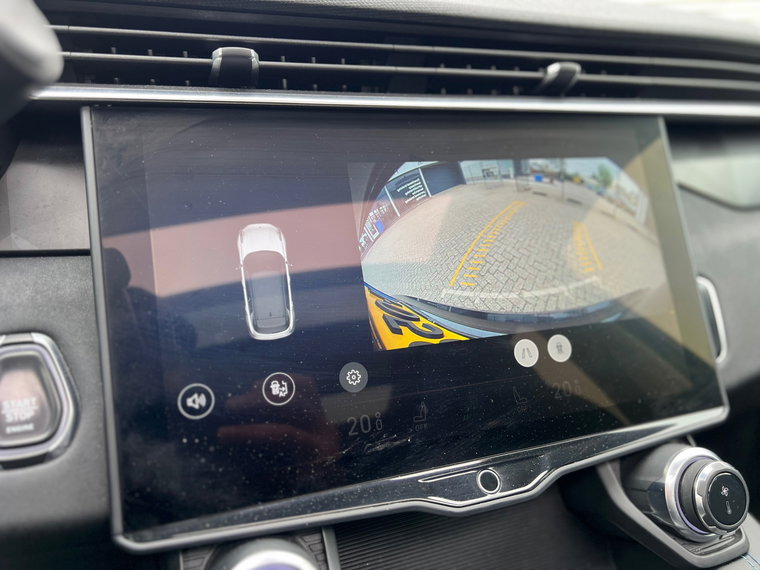 Vehicle Image 18