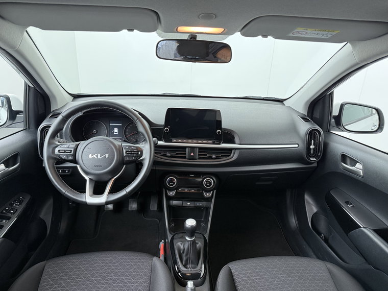 Vehicle Image 37