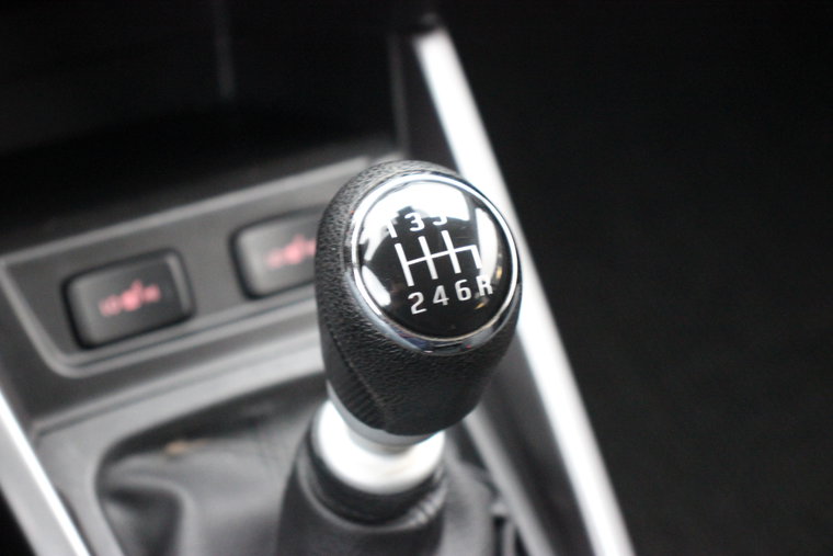 Vehicle Image 32