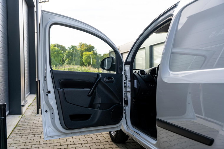 Vehicle Image 39