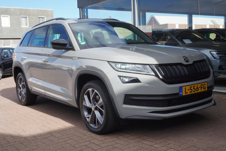 Vehicle Image 7