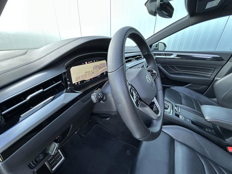 Vehicle Image 38